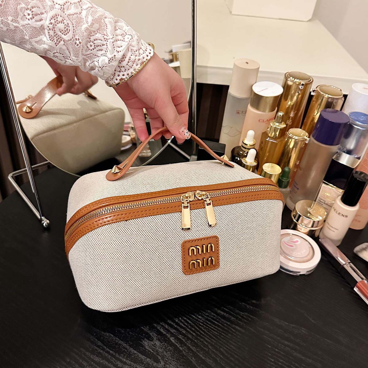 High Luxury Skincare - Tas Makeup - Tas Tangan Kanvas